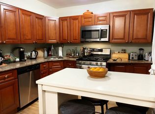 30-34 47th St, Astoria, NY 11103