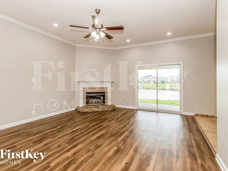 2705 Ravine Hill Dr — Photo 2
