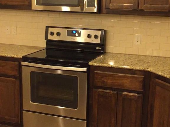 Kitchen with stainless steel appliances 