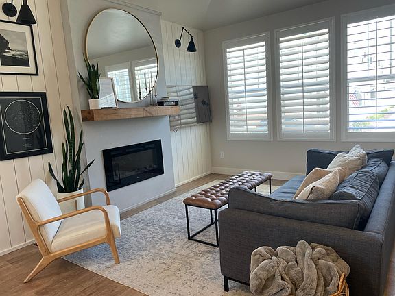 Main Floor- Living Room