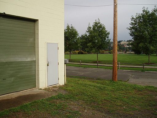 4th image of 1217 Sheldon Blvd