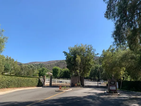 13566 Andalusia Dr, Camarillo, CA 93012