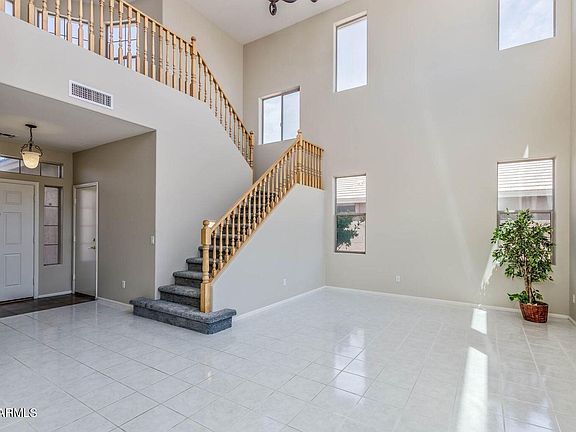 3rd image of 16607 W Saguaro Ln