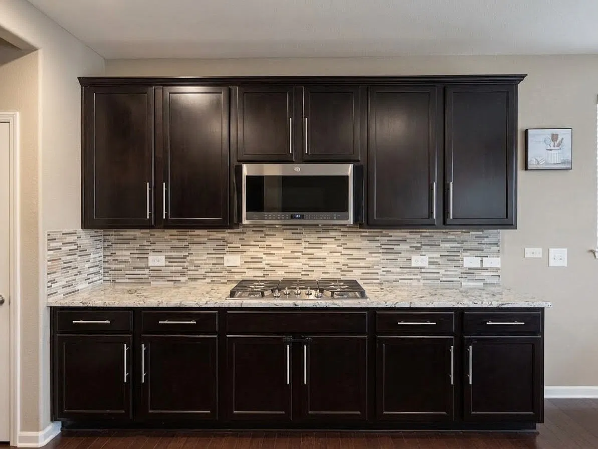 5 bed, 3393 sqft, $3,800 — Photo 4
