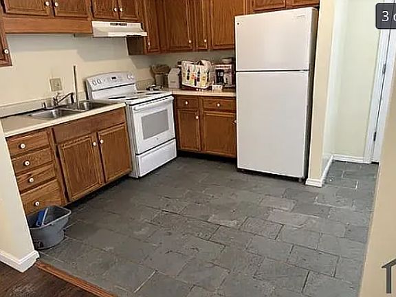5th image of 469 Main St #2