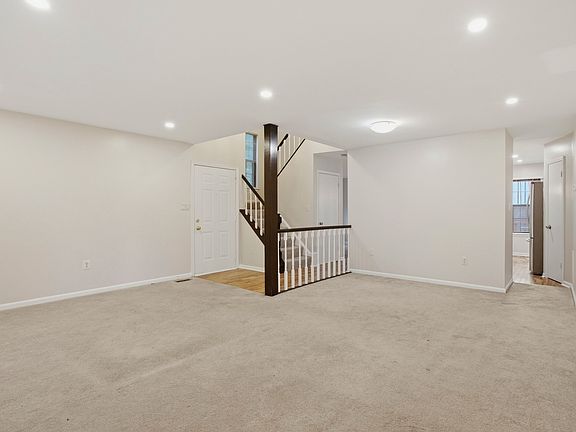 4th image of 34 Aldridge Ct