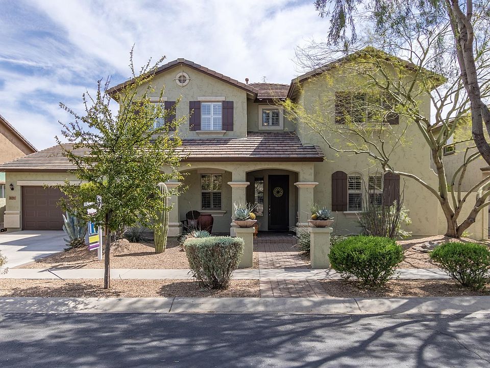 1st image of 2421 W Horsetail Trl