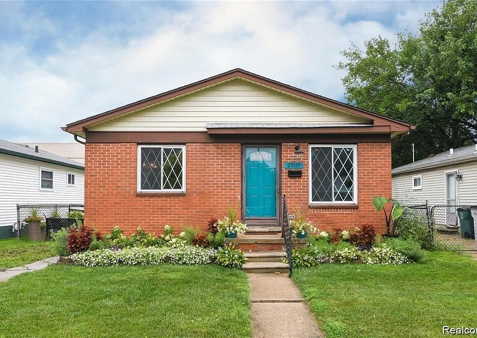 1st image of 23113 Crossley Ave