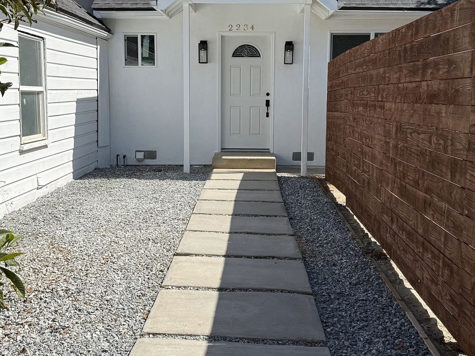 3 bed, 2.5 bath, 1200 sqft, $5,000 — Photo 1