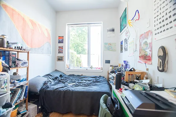 Rented by Commercial Capital Resources INC | media 4