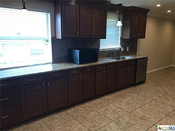 5th image of 2601 Littlewood Dr