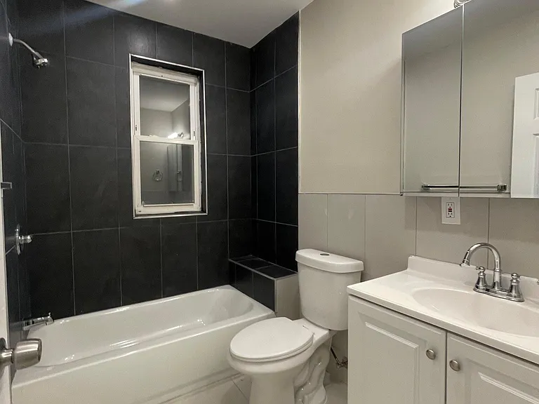 849 S 19th St #1R — Photo 19