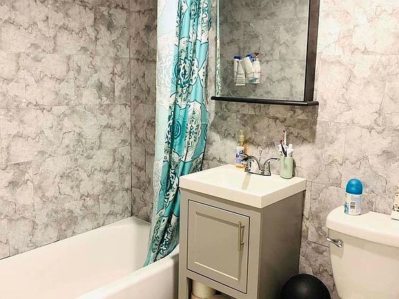 4th image of 183 Greenpoint Ave #1F