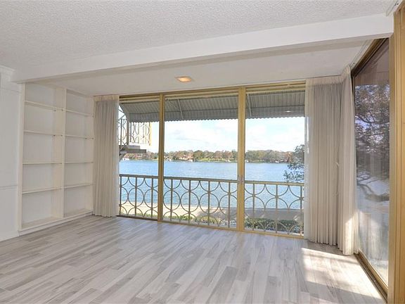 3rd image of 311 E Morse Blvd APT 2-3