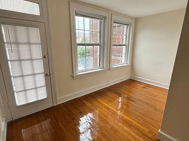 808 N Arthur Ashe Blvd — Photo 3