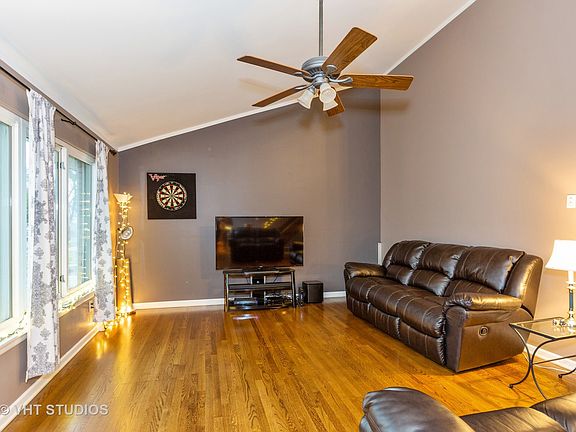 2nd image of 17338 Oconto Ave