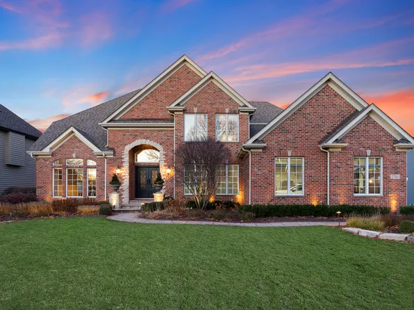 2363 Fawn Lake Cir, Naperville, IL 60564