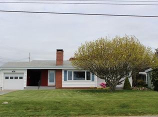 52 Plant St, Groton, CT 06340