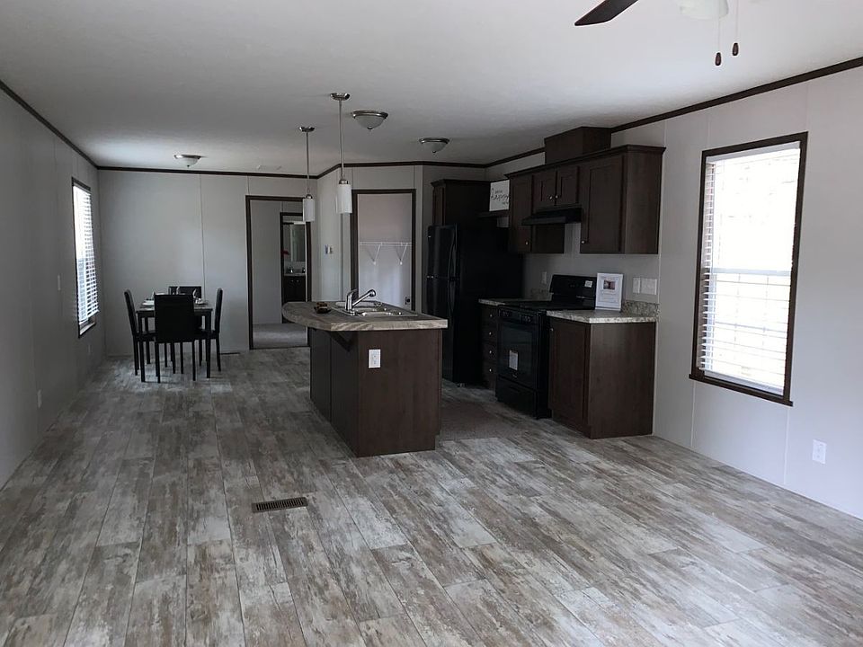 1st image of 1905 N 2nd Dr #611