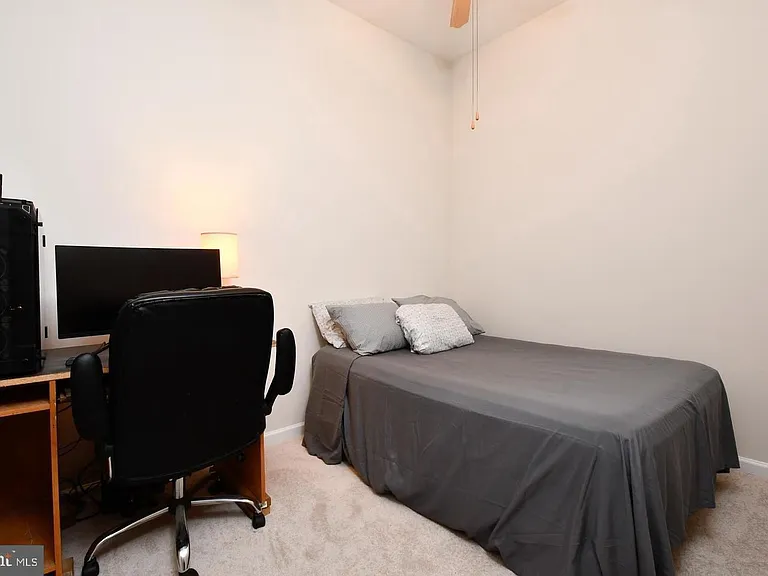 3802 Koval Ln — Photo 24
