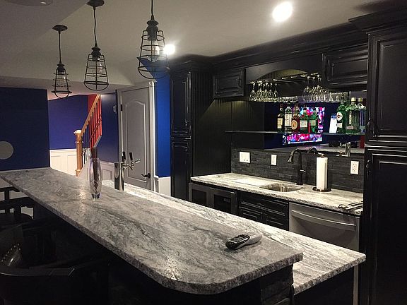 Backbar w/dw and winefridge