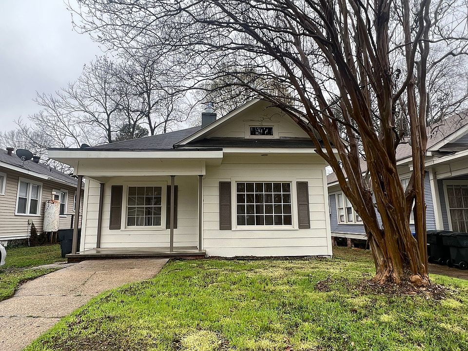 1st image of 851 Linden St