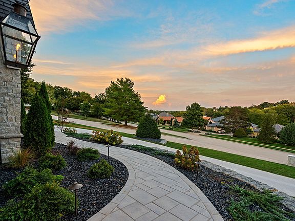 4th image of 5705 S Castlebay Drive