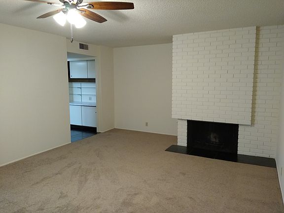 3rd image of 915 Fairview Ave #2