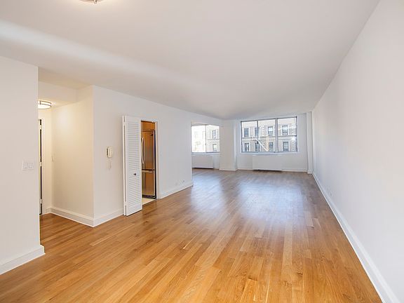 5th image of 424 W End Ave #703