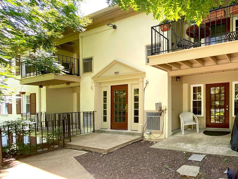 2nd image of 5809 Cambridge Dr APT K