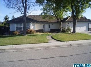 2720 E Paradise Ave, Visalia, CA 93292
