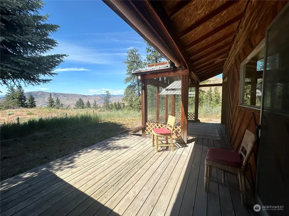 5 Hedwig Road, Orondo, WA 98843