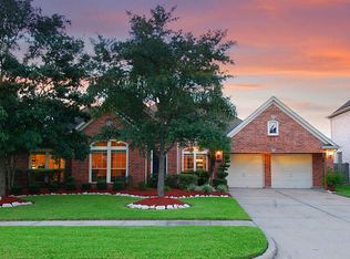 11401 Gladewater Dr, Pearland, TX 77584