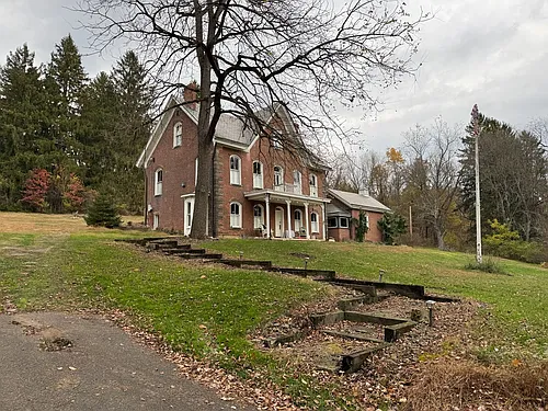207 Seneca School Rd Photo 1