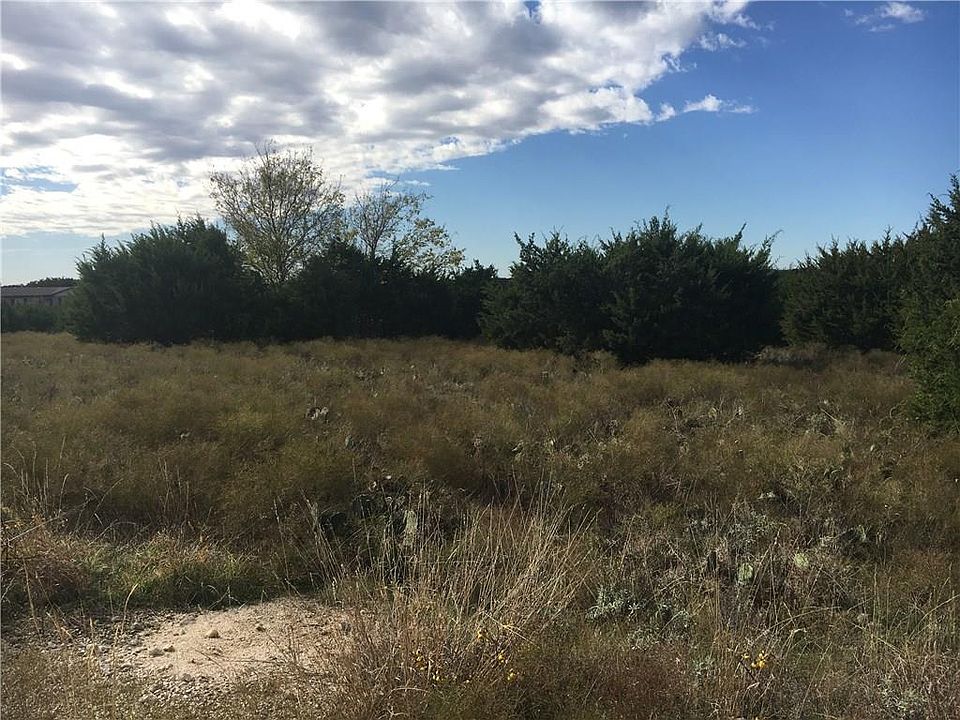 2nd image of 500 Overlook Dr