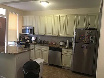 Rented by Metropolis International Realty Inc.