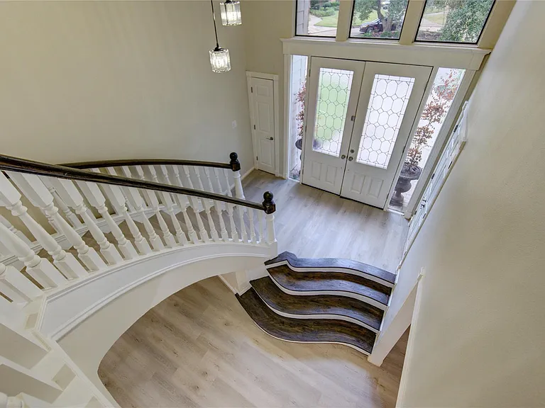 714 Last Arrow Dr — Photo 9