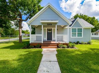 5201 Cavalcade St, Houston, TX 77026