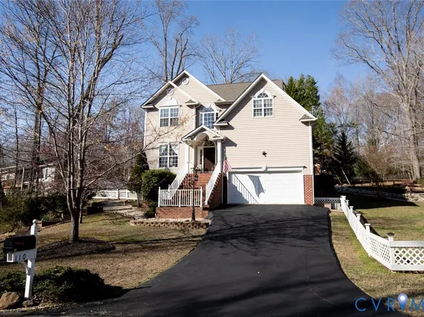 110 Jesses Way, Farmville, VA 23901