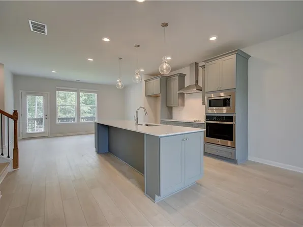 3004 Daybreak Ln, Newnan, GA 30265