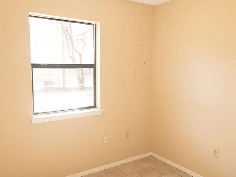 4938 Blue Water Cir — Photo 10