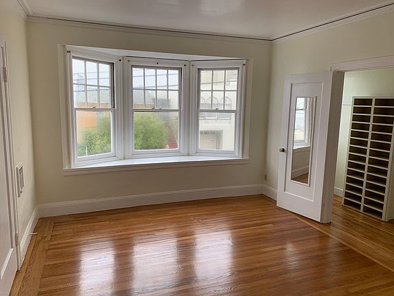 2nd image of 600 41st Ave APT 1