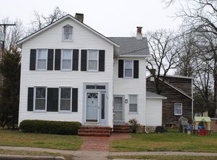 35 Clinton Ave, Eatontown, NJ 07724