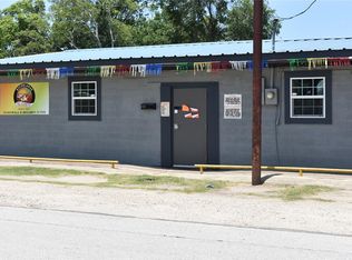 725 Martin Luther King Dr, Liberty, TX 77575