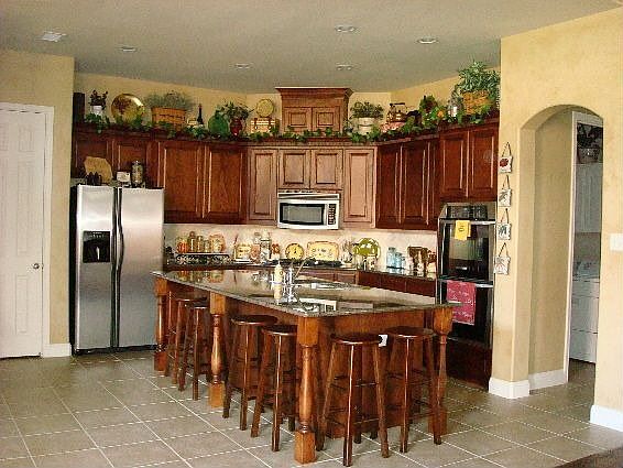 5th image of 11312 Graceland Ln