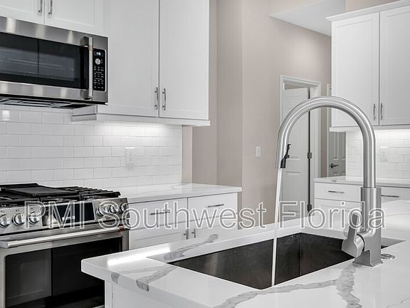 5th image of 12468 Oak Hill Way