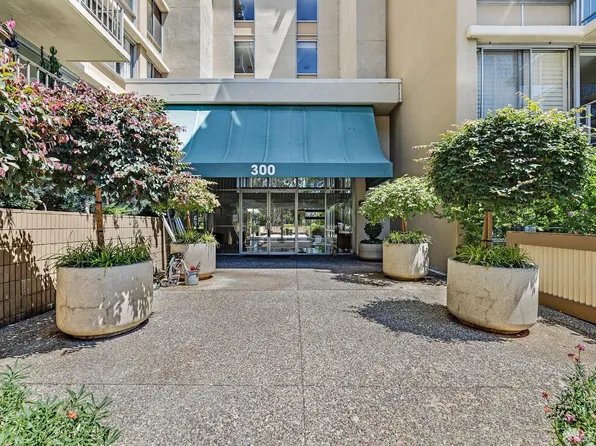 300 Davey Glen Rd APT 3502, Belmont, CA 94002