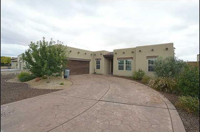 1st image of 5725 Valley Oak Dr