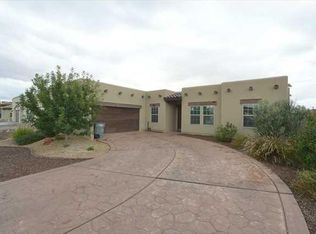 5725 Valley Oak Dr, El Paso, TX 79932