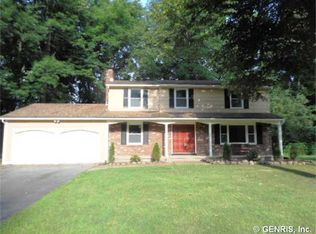 3 Tree Top Dr, Rochester, NY 14625